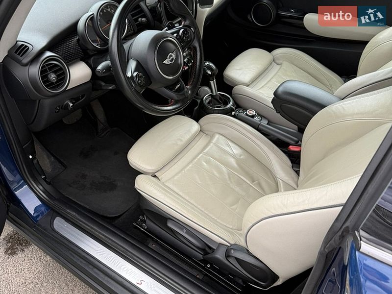 Хэтчбек MINI Cooper 2014 в Киеве