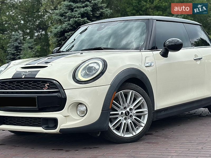 MINI Cooper 2018