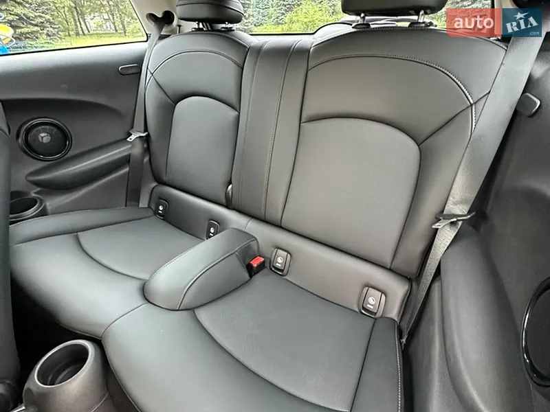 MINI Cooper 2018 VIN WMWXP7C58K2A51652 фото оголошення 16 з 91