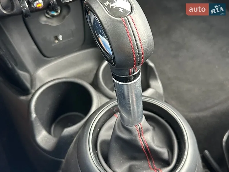 MINI Cooper 2018 VIN WMWXP7C58K2A51652 фото оголошення 31 з 91