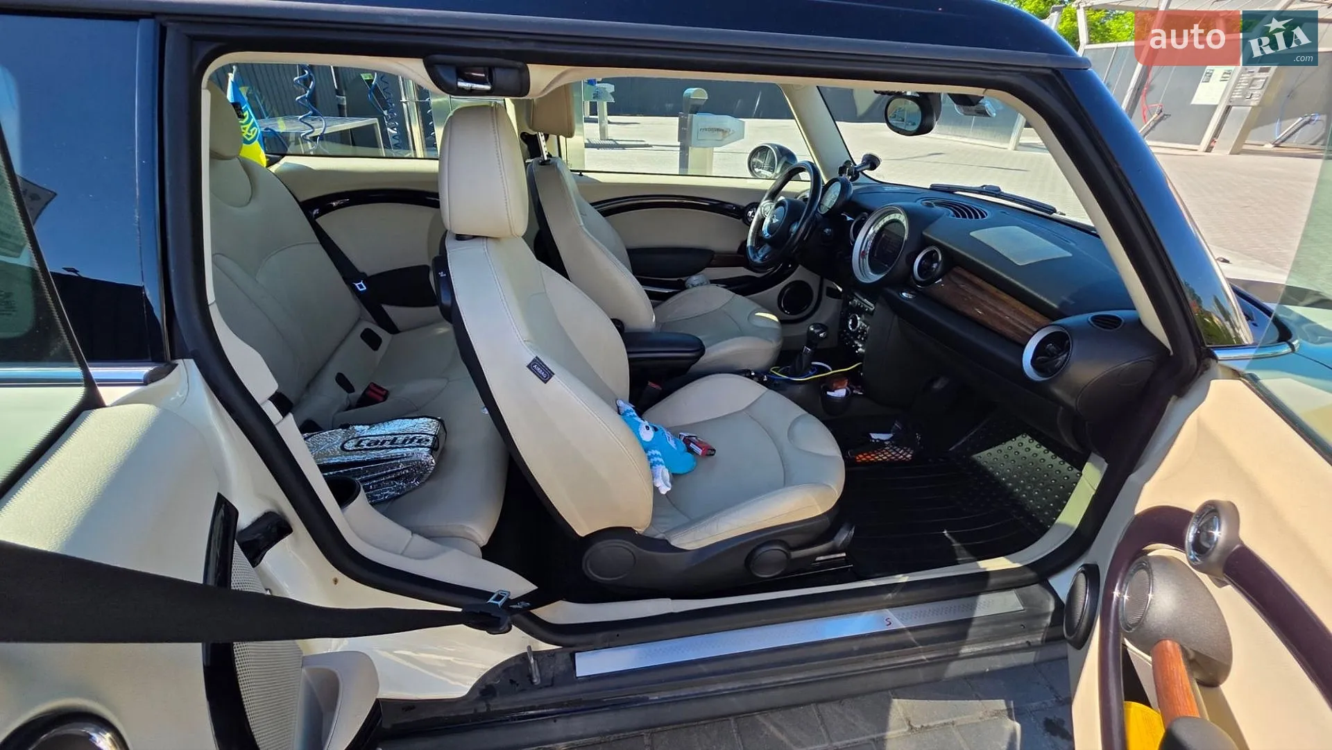 2011 MINI Cooper - мініатюра 9