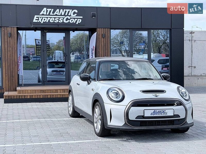 Хэтчбек MINI Cooper 2020 в Киеве