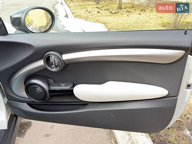Хэтчбек MINI Cooper 2020 в Киеве