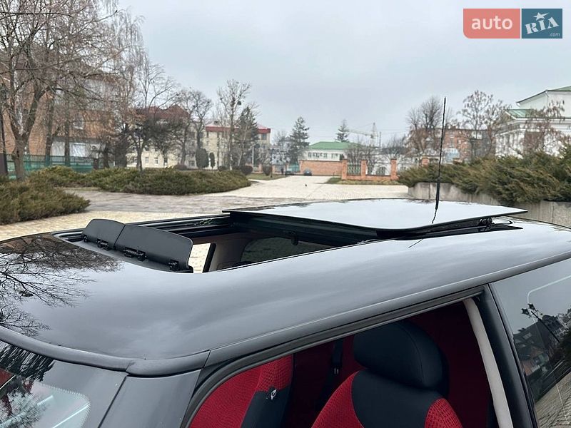 Хэтчбек MINI Cooper 2003 в Белой Церкви