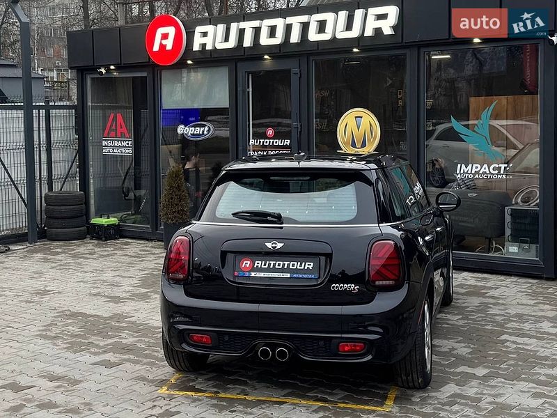 Хетчбек MINI Cooper 2017 в Чернівцях
