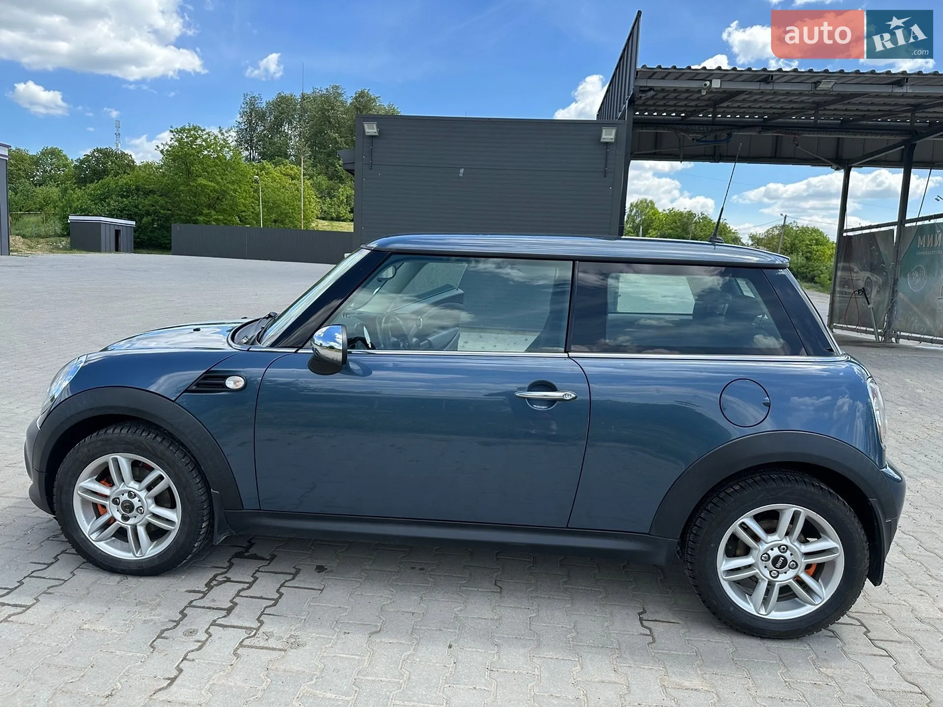 2011 MINI Cooper - мініатюра 2
