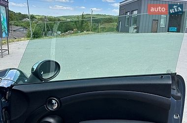 Хэтчбек MINI Cooper 2011 в Черновцах