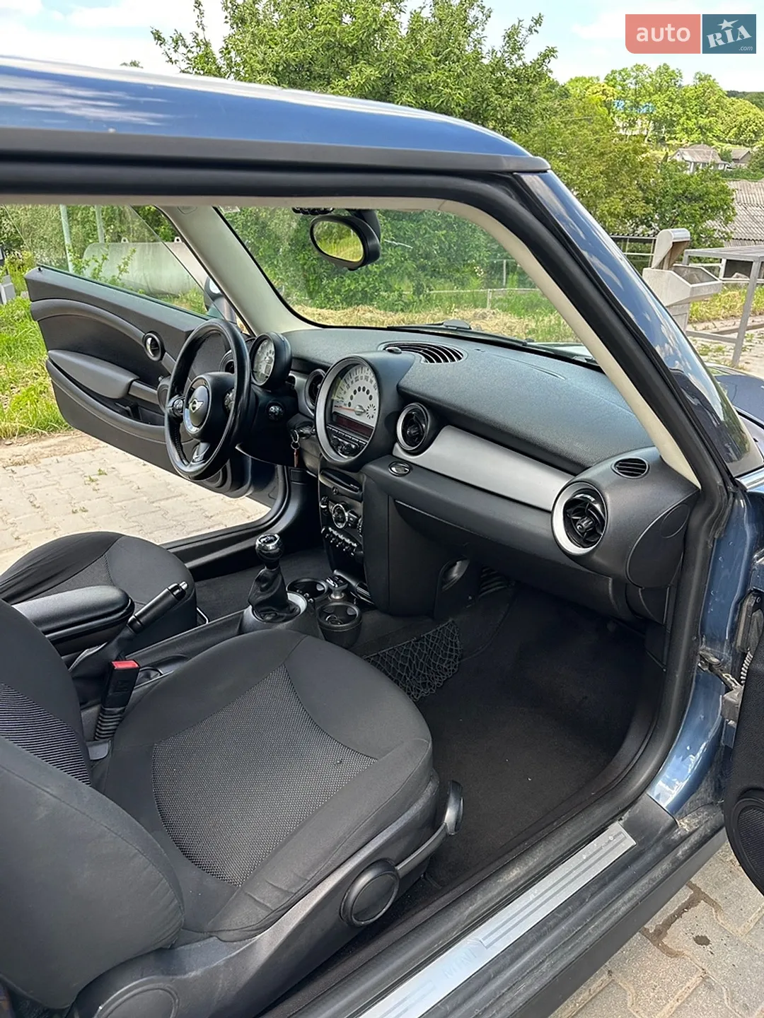 2011 MINI Cooper - мініатюра 8
