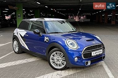Хэтчбек MINI Cooper 2018 в Киеве
