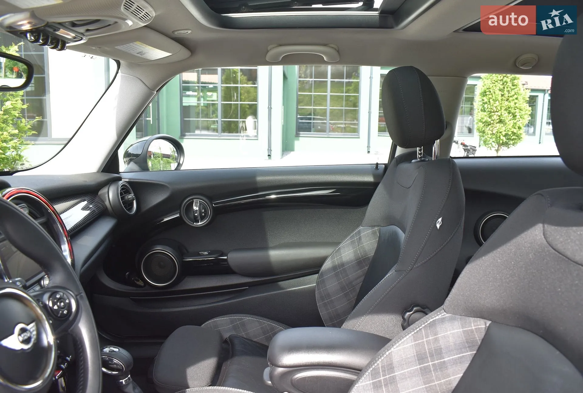 2014 MINI Cooper - мініатюра 11