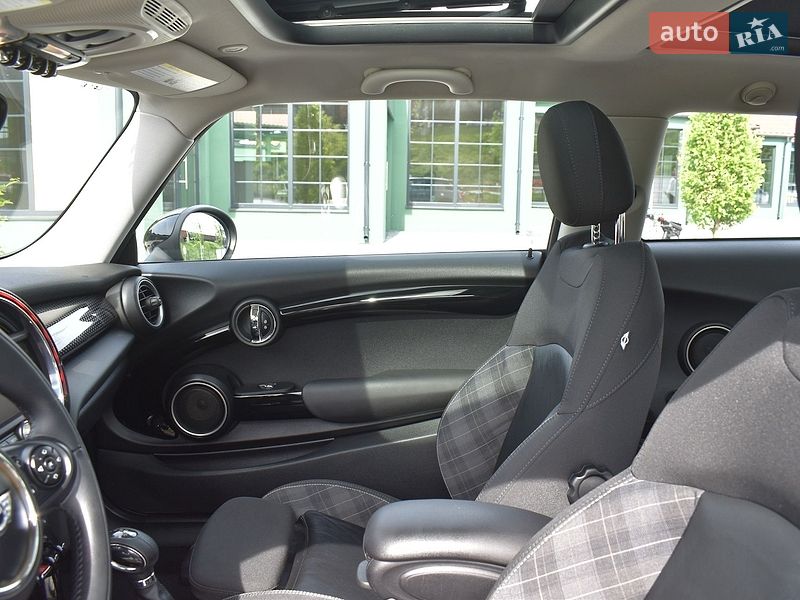 Хетчбек MINI Cooper 2014 в Києві