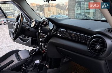 Хэтчбек MINI Cooper 2017 в Киеве