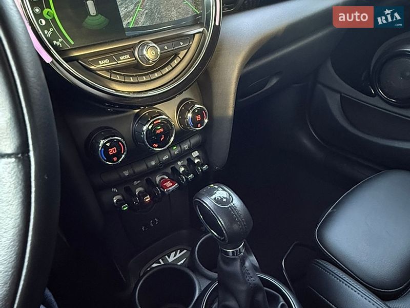 Хэтчбек MINI Cooper 2017 в Киеве