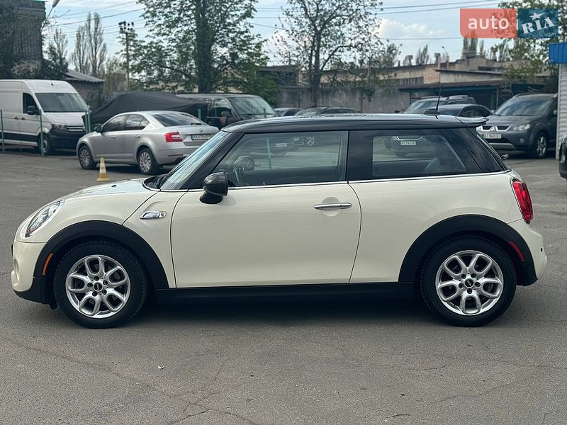 Хэтчбек MINI Cooper 2015 в Киеве фото 2 Хэтчбек MINI Cooper 2015 в Киеве