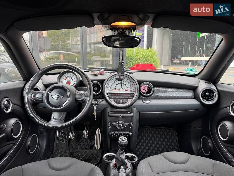 Хэтчбек MINI Cooper 2011 в Киеве