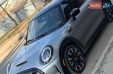 Хетчбек MINI Cooper 2024 в Одесі