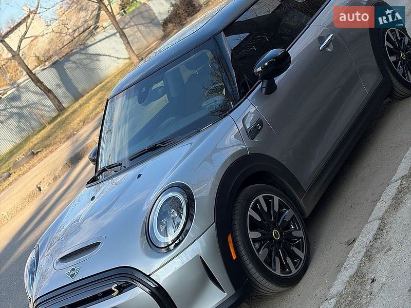 Хетчбек MINI Cooper 2024 в Одесі