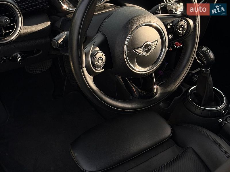 Хетчбек MINI Cooper 2015 в Києві