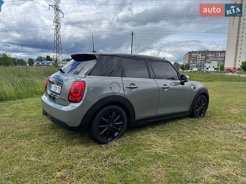 Хэтчбек MINI Cooper 2016 в Броварах