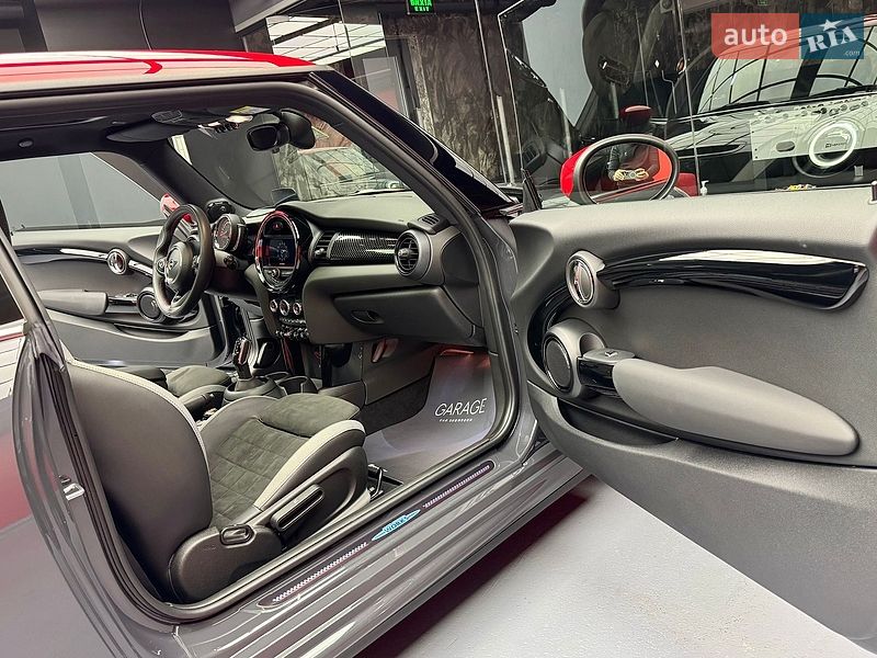 Хэтчбек MINI Cooper 2019 в Киеве