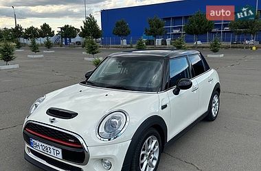 Хетчбек MINI Cooper 2015 в Одесі