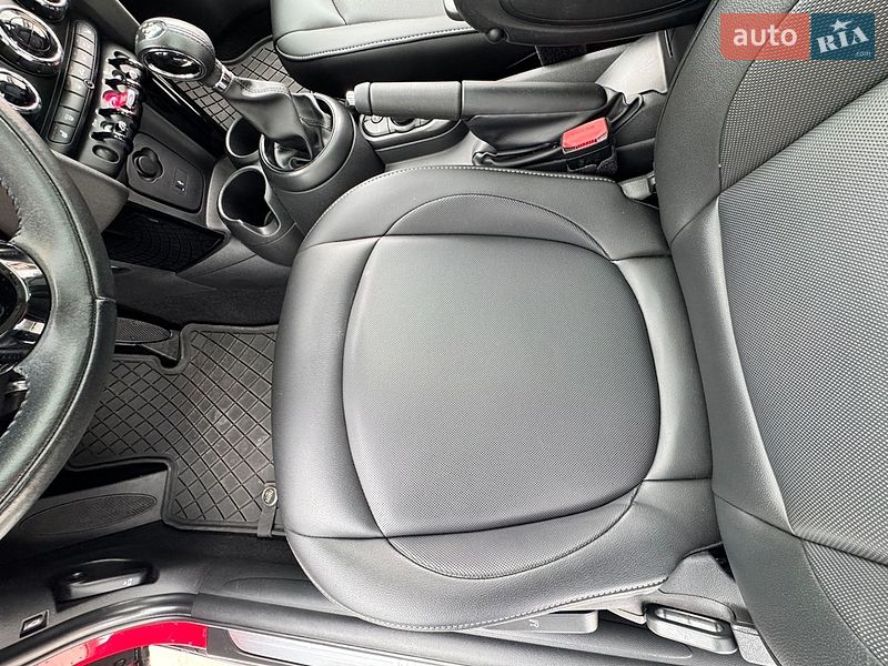 Хетчбек MINI Cooper 2018 в Києві