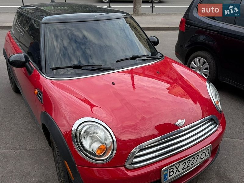 Хэтчбек MINI Cooper 2011 в Хмельницком