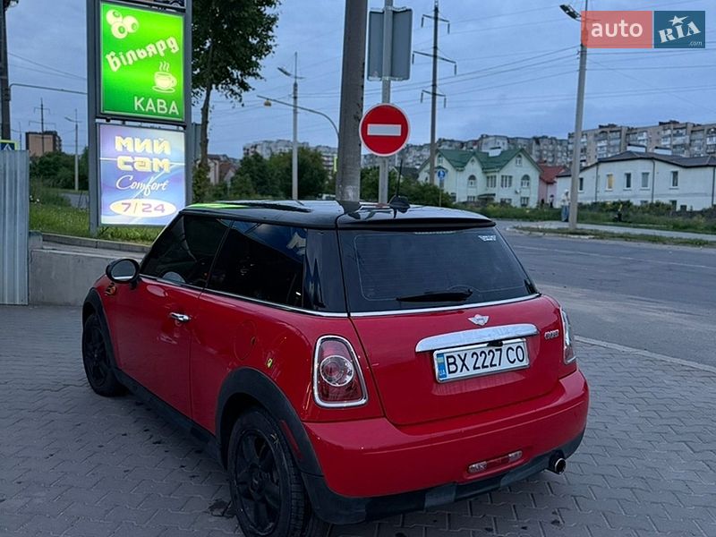 Хэтчбек MINI Cooper 2011 в Хмельницком