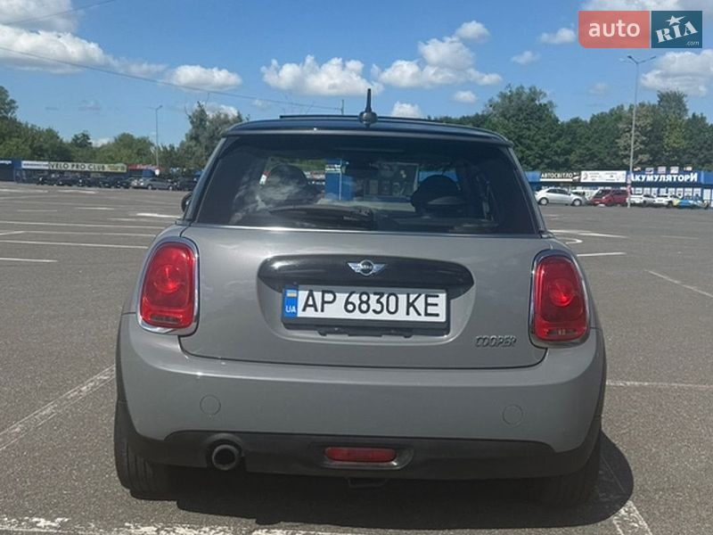 Хетчбек MINI Cooper 2017 в Києві
