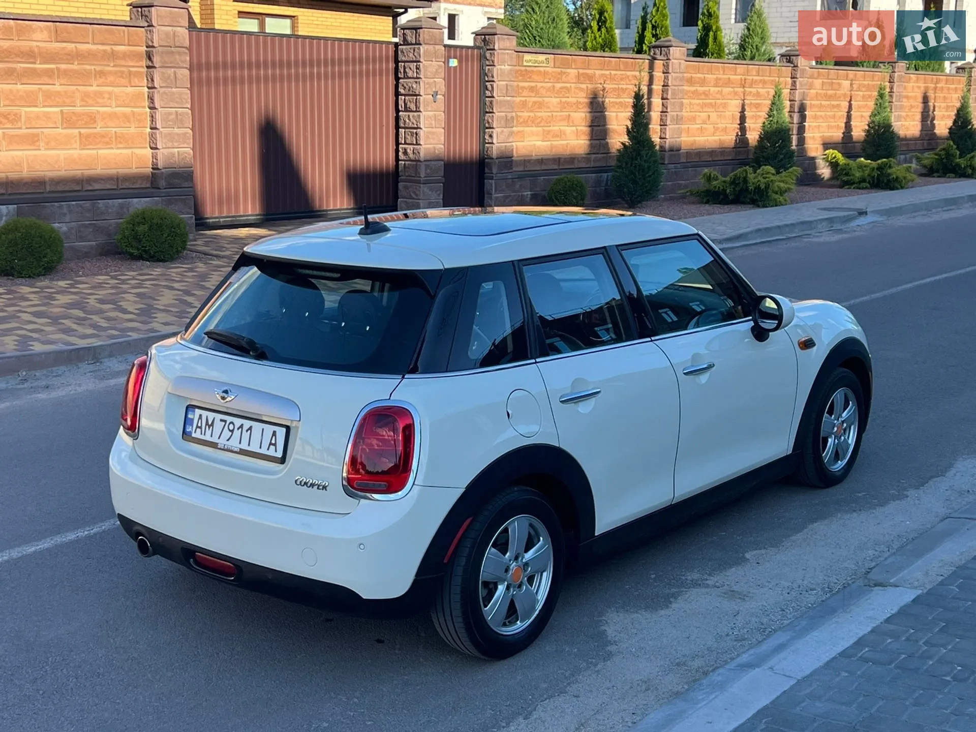 2014 MINI Cooper - мініатюра 16