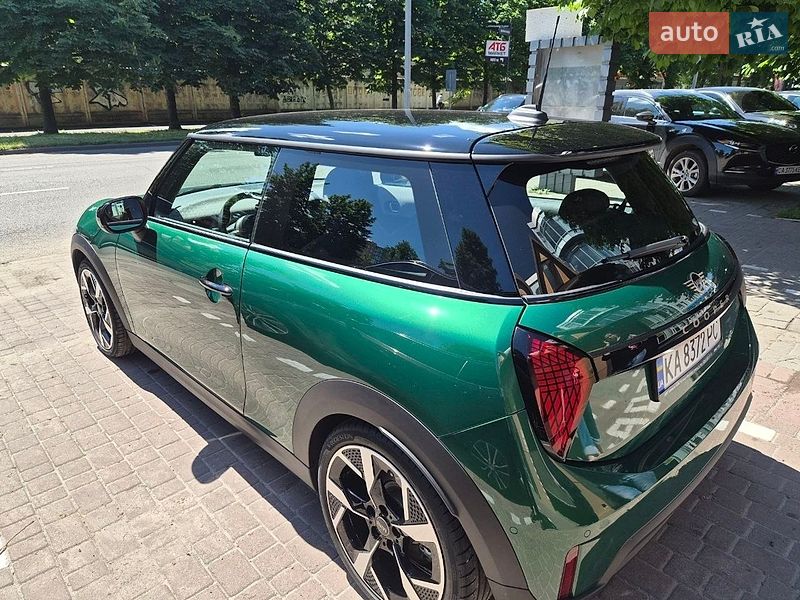 Хэтчбек MINI Cooper 2024 в Киеве