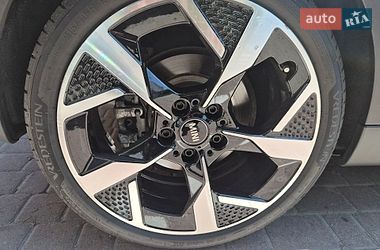 Хэтчбек MINI Cooper 2024 в Киеве