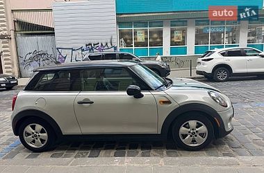 Хэтчбек MINI Cooper 2016 в Городке