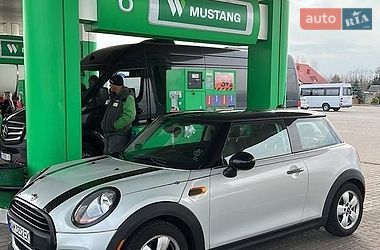 Хэтчбек MINI Cooper 2016 в Городке