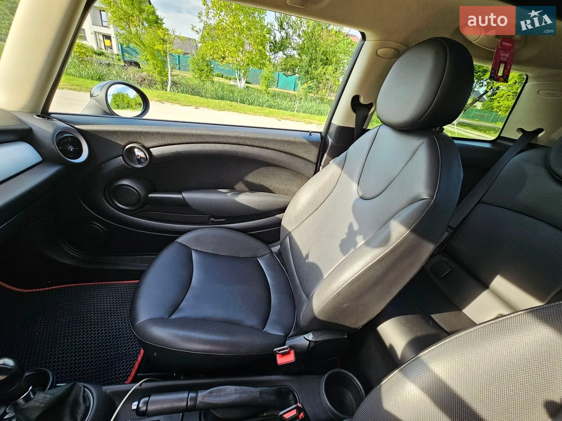 2012 MINI Cooper - мініатюра 17