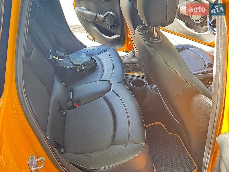 MINI Cooper 2015