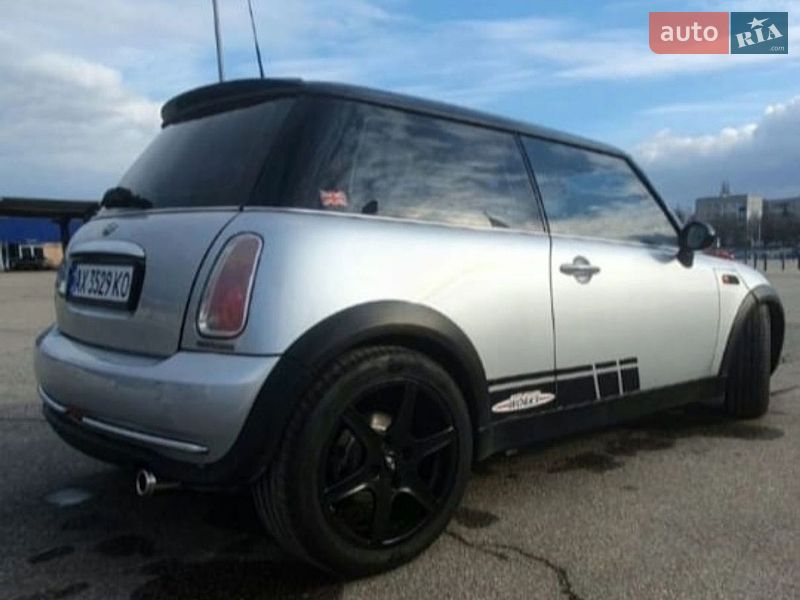 Хэтчбек MINI Cooper 2004 в Одессе