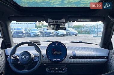 Хэтчбек MINI Cooper 2024 в Львове
