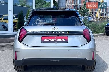 Хэтчбек MINI Cooper 2024 в Львове