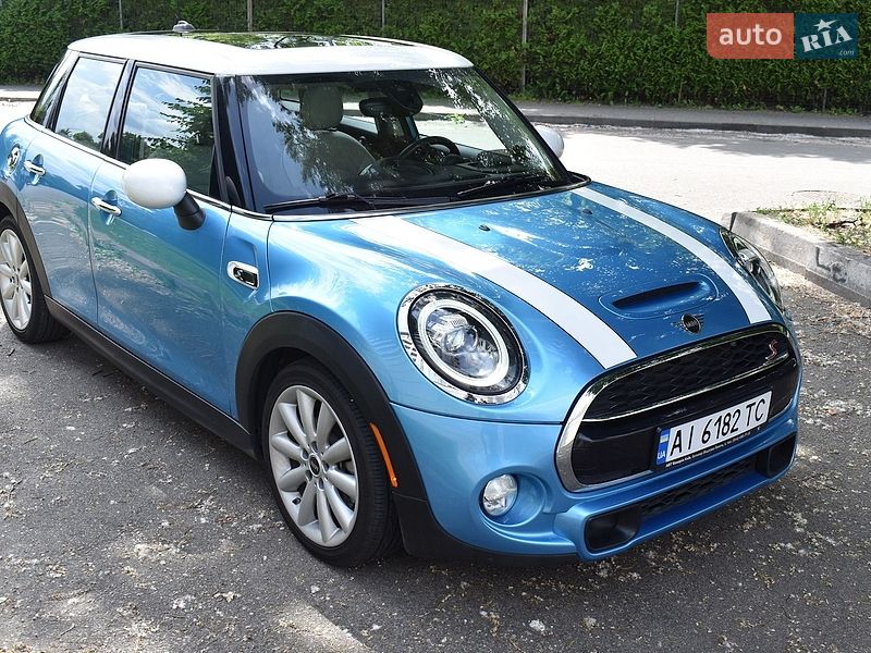 Хэтчбек MINI Cooper 2018 в Киеве