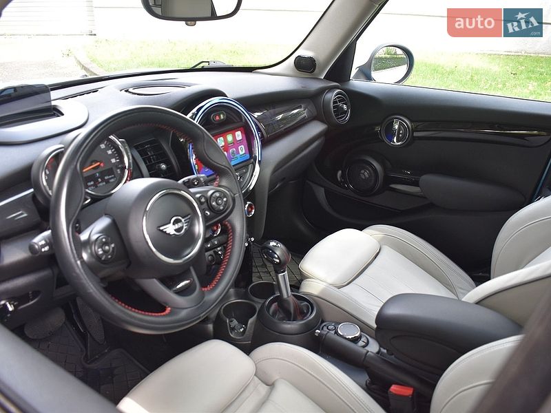 Хэтчбек MINI Cooper 2018 в Киеве