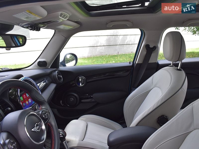 Хэтчбек MINI Cooper 2018 в Киеве