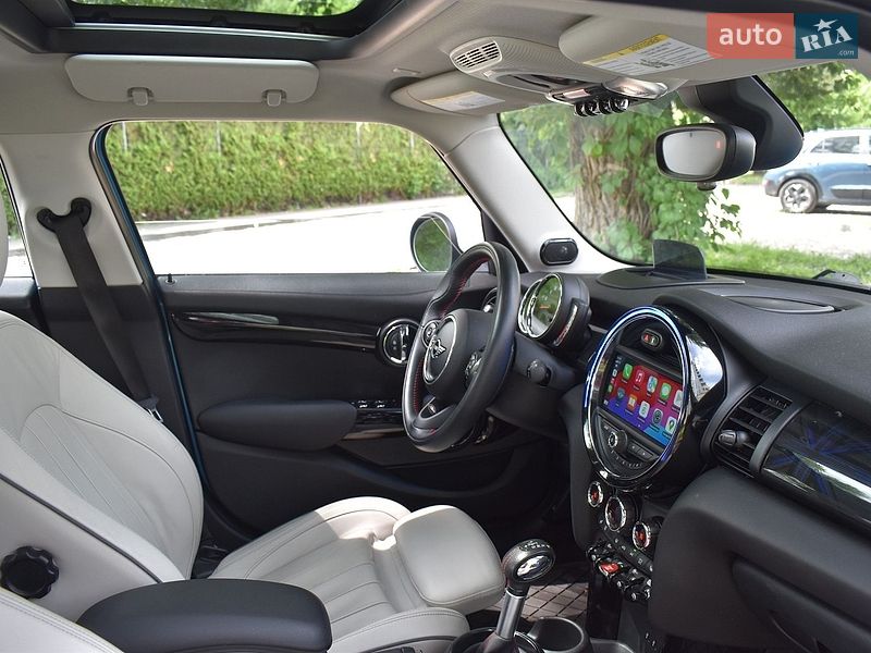 Хэтчбек MINI Cooper 2018 в Киеве