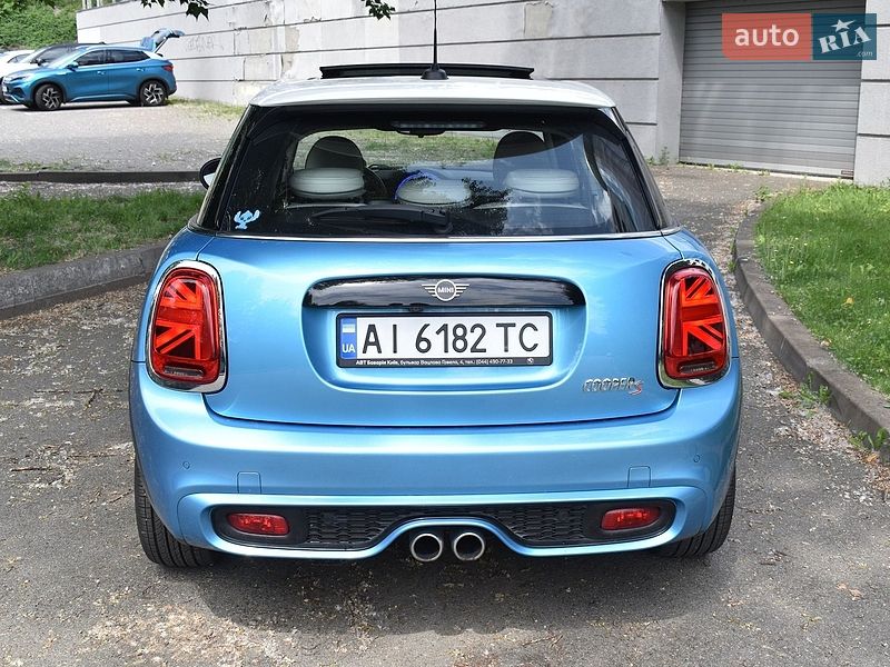 Хэтчбек MINI Cooper 2018 в Киеве