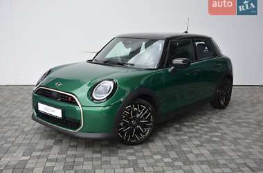 Хэтчбек MINI Cooper 2025 в Киеве