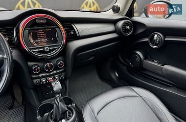 Хетчбек MINI Cooper 2017 в Києві