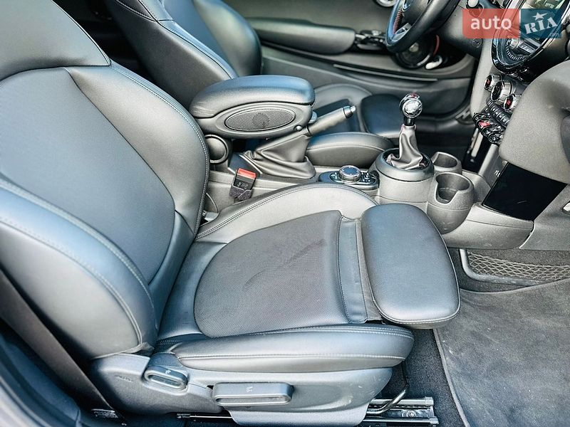 Хетчбек MINI Cooper 2018 в Пісочині