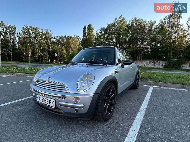 MINI Cooper 2004