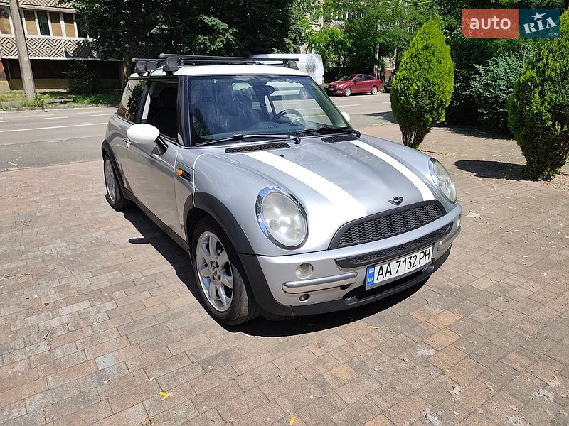 Хэтчбек MINI Cooper 2002 в Киеве