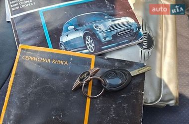 Хэтчбек MINI Cooper 2002 в Киеве